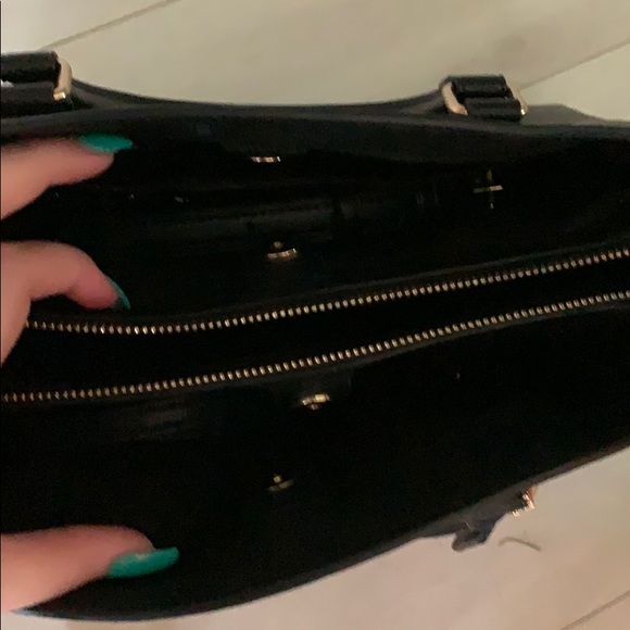 Black Coach handbag (with over the shoulder strap) - Picture 2 of 5